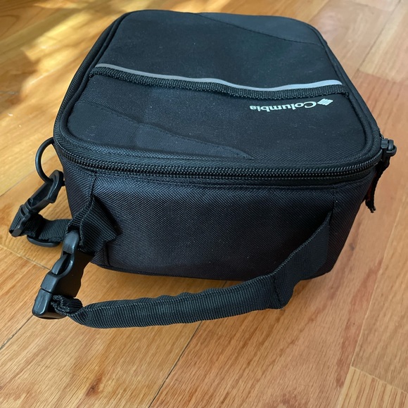 —SOLD—Columbia lunch bag - Picture 5 of 5